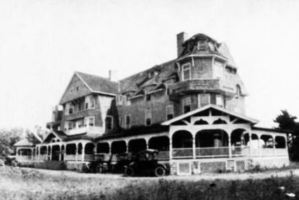 Manatauk Hotel - 1000 Islands 6 Manatauk Hotel autombile gathering