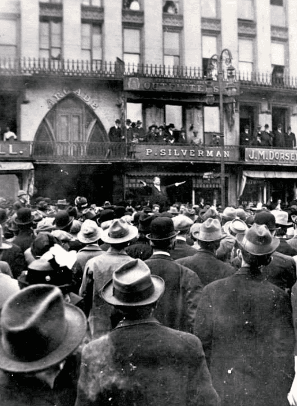 Teddy Roosevelt speech in front of Paddock Arcade