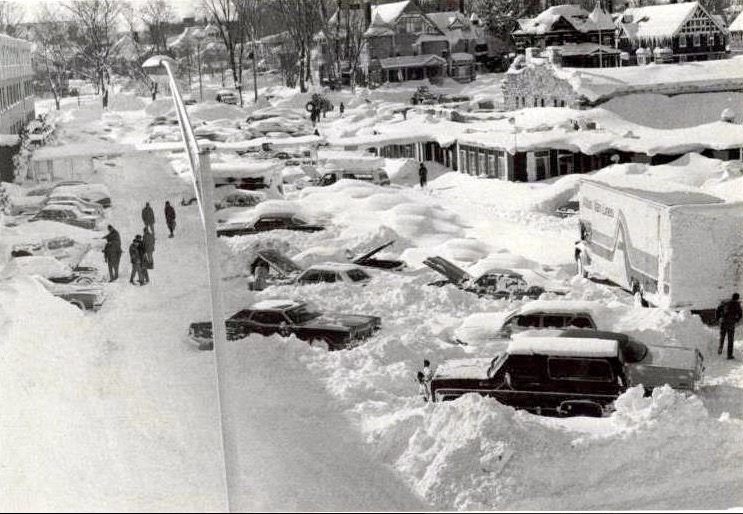 Blizzard of 1977 - Washington Street - memoryln.net