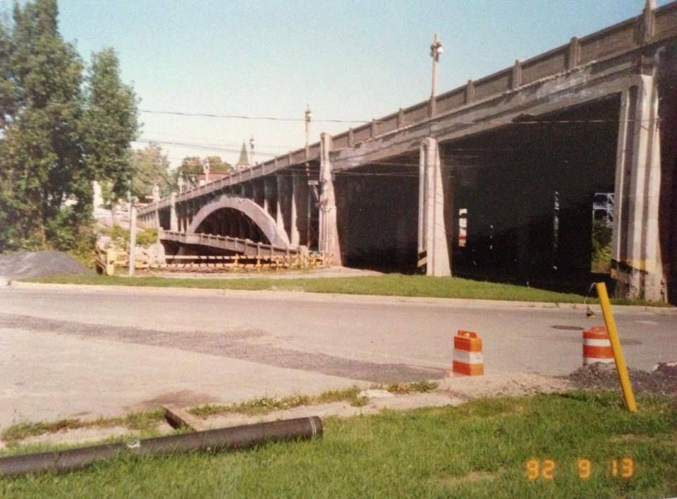 The Court Street Bridges (1850 - Present) 10 The Court Street Bridge nearing its final days in 1992.