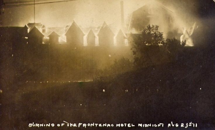 The Frontenac Hotel and Fire - 1000 Islands (1878 - 1911) 6 The Frontenac Hotel Fire, August 23, 1911