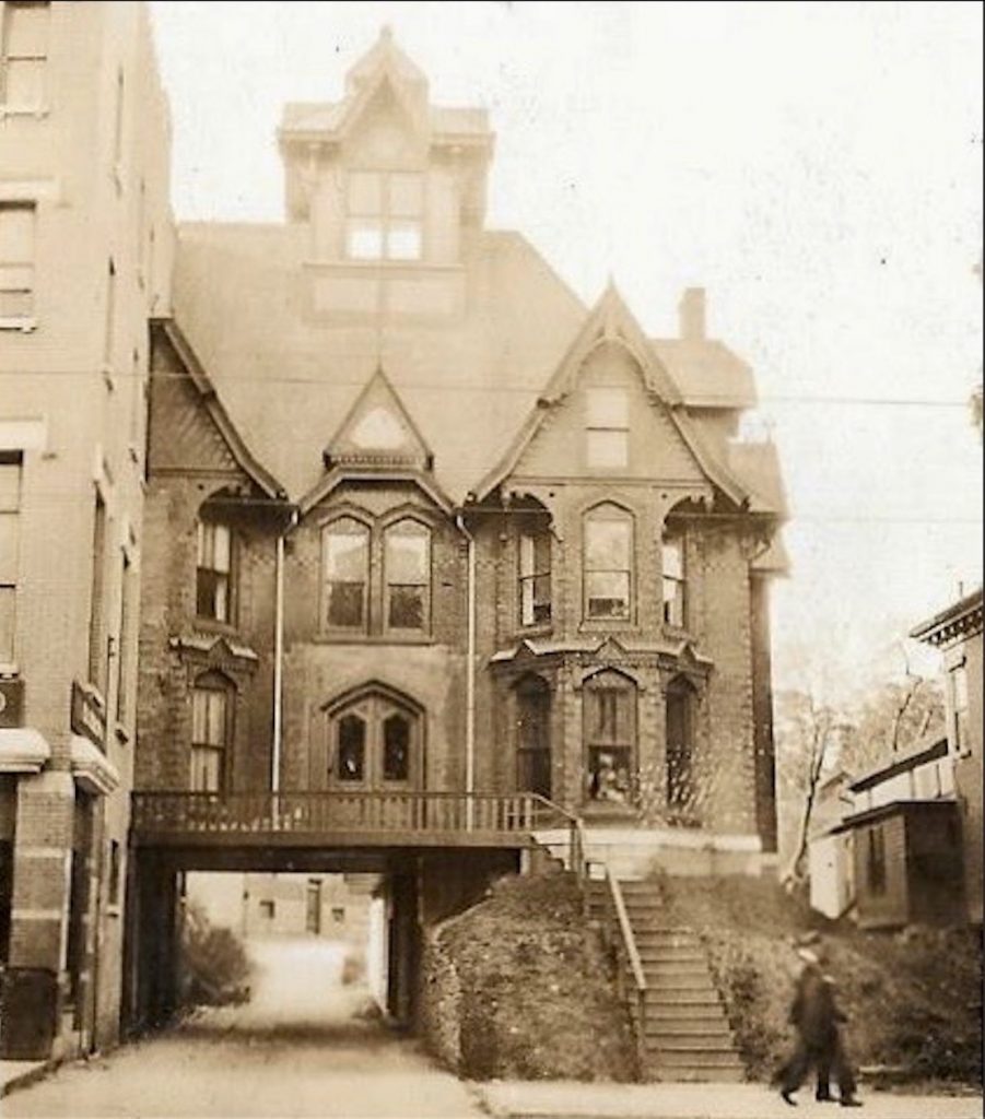 The Eleanor Restaurant (1927 - 1991) 3 Solomon's Temple
