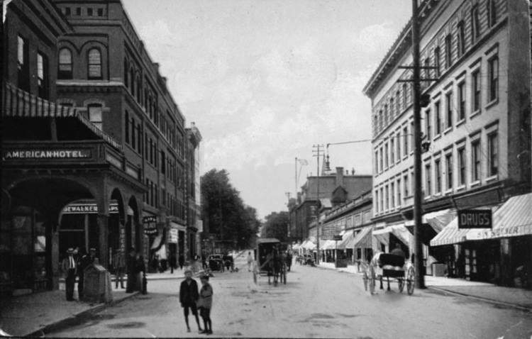 American Hotel (1851 - 2001) 1 American Hotel
