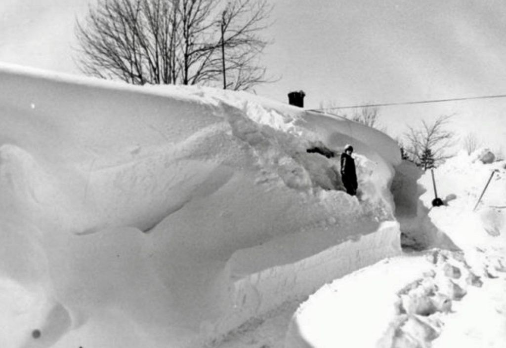 Blizzard of 1977 - Kellogg Hill 1 Blizzard of 1977