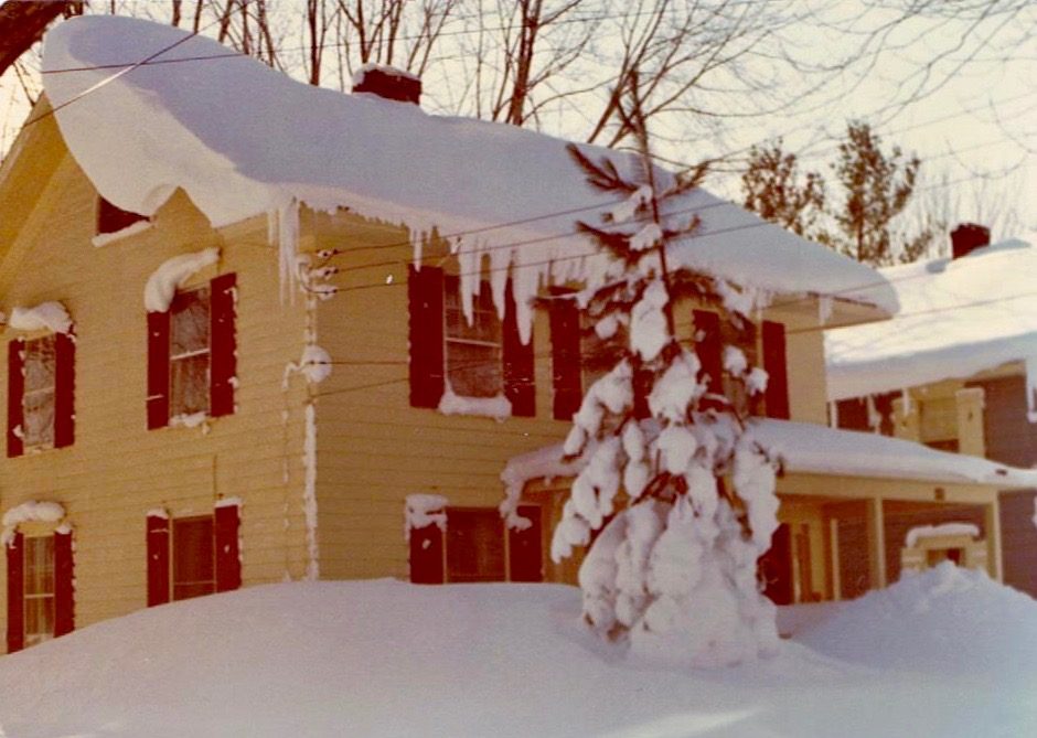 Blizzard of 1977 - 405 Paddock St 1 Blizzard of 1977