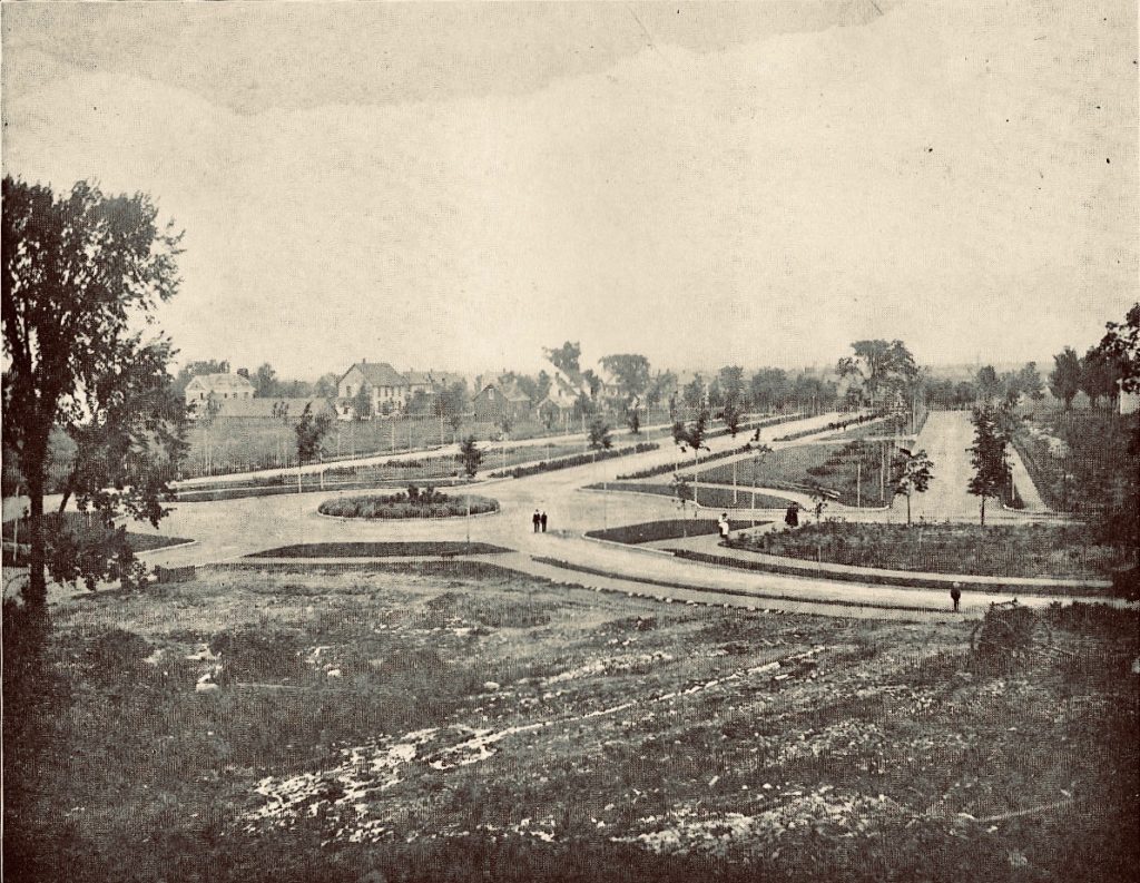 Thompson Park Circle (1901 - Present) 4 Park Circle