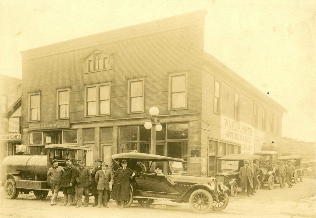 Ward P Smith Studebaker Motor Cars - 556 State St 4 Ward P. Smith Studabaker