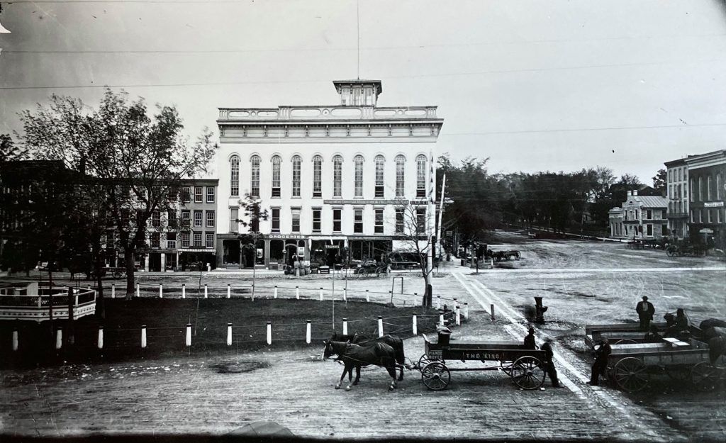 E. H. Thompson Grocers (1858 - 1944) 2 E. H. Thompson Grocers