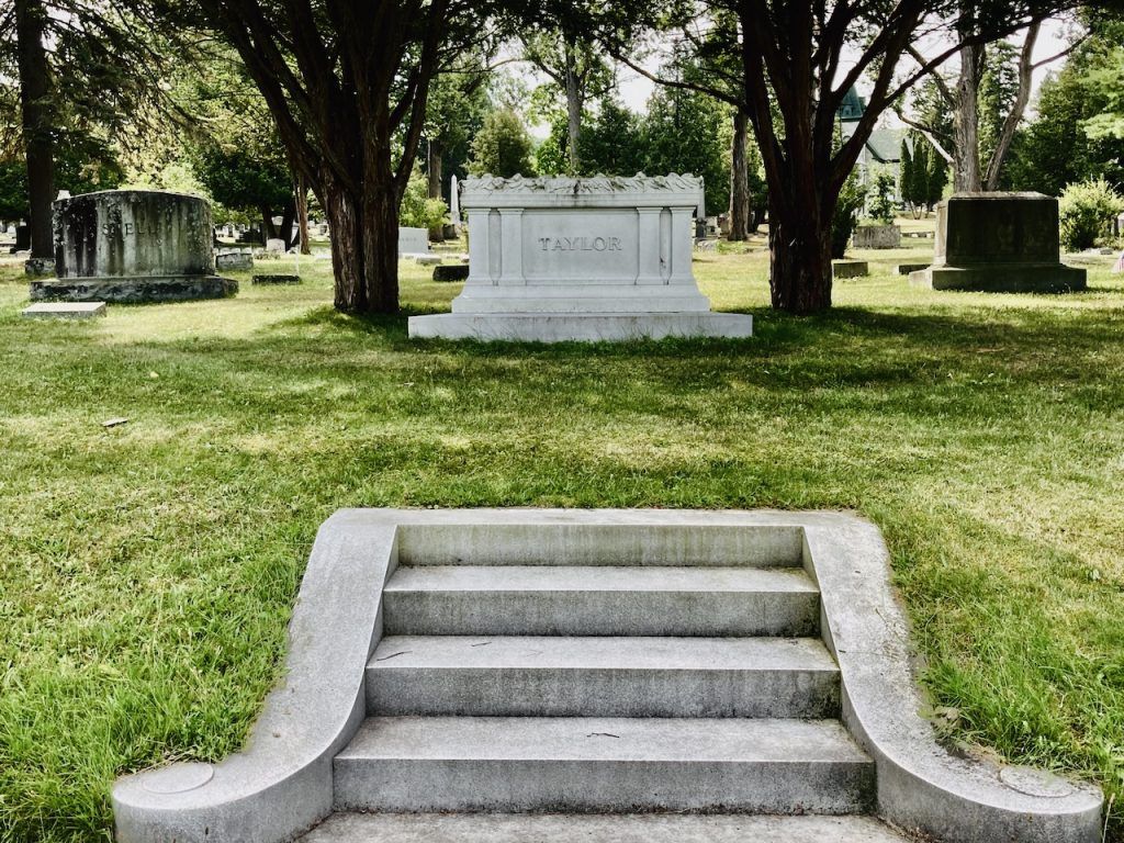 Brookside Cemetery (1854 - Present) 12 Brookside 2022-6