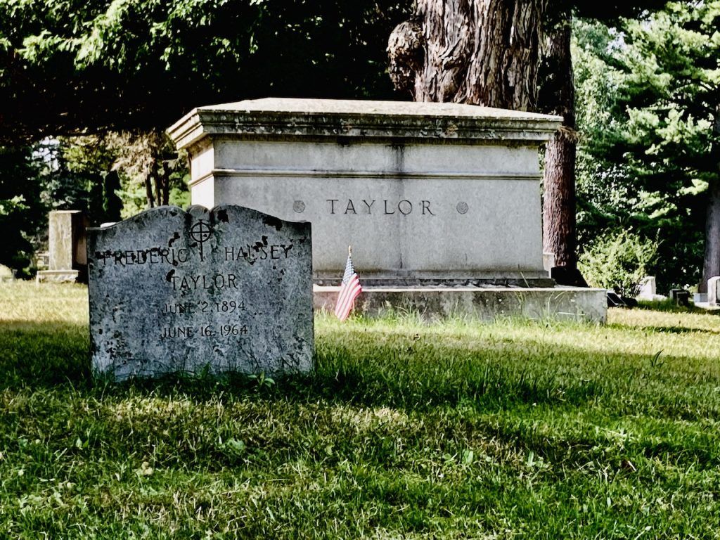Brookside Cemetery (1854 - Present) 15 Brookside 2022-9