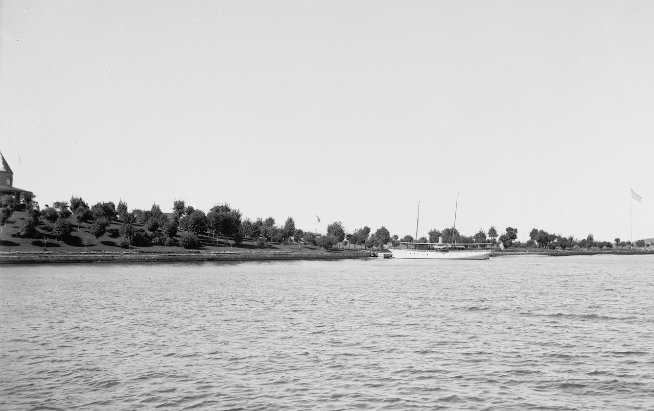 Emery Castle On Calumet Island 1,000 Islands (1894 1956)