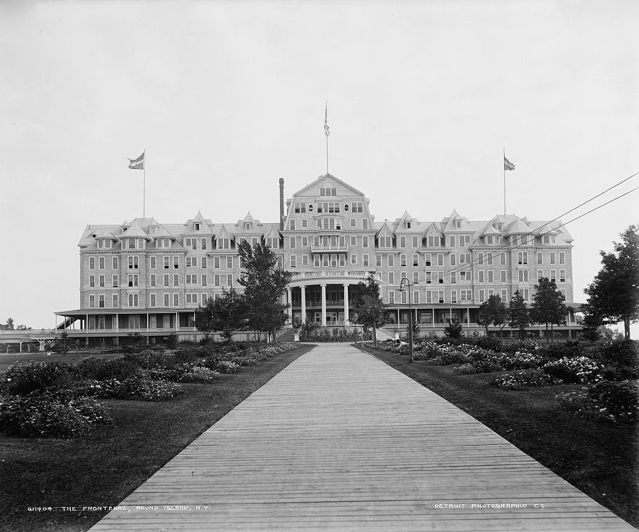 The Frontenac Hotel and Fire - 1000 Islands (1878 - 1911) 5 New Frontenac