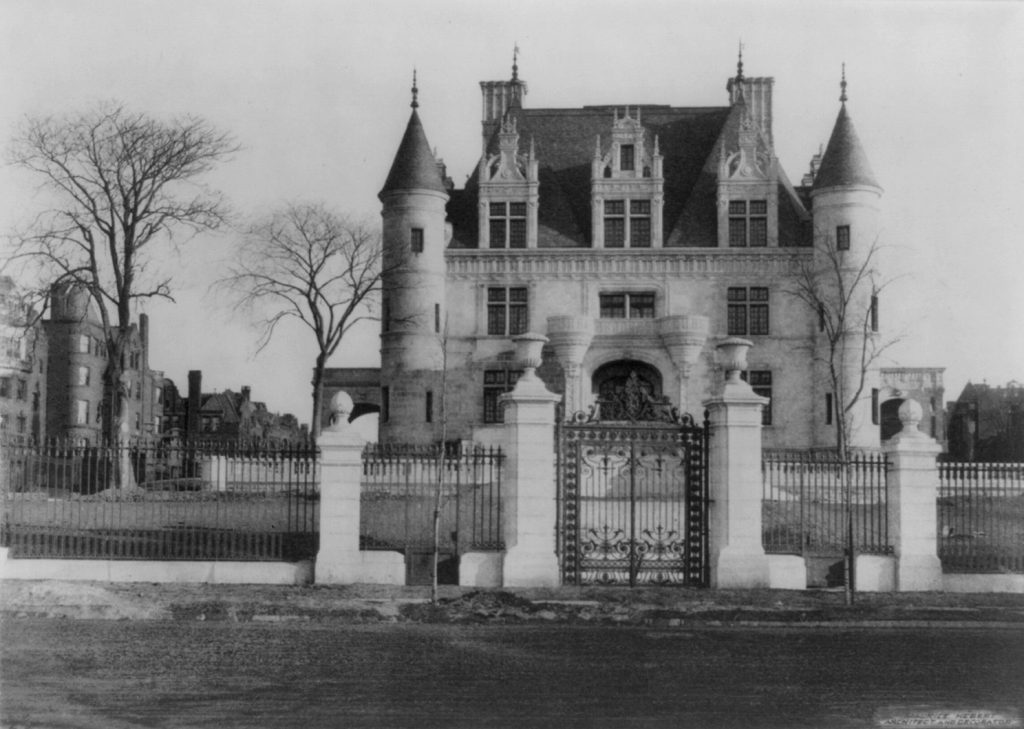 Schwab Mansion - Riverside Drive, 73rd and 74th Streets (1906 - 1948) 5 Schwab Mansion