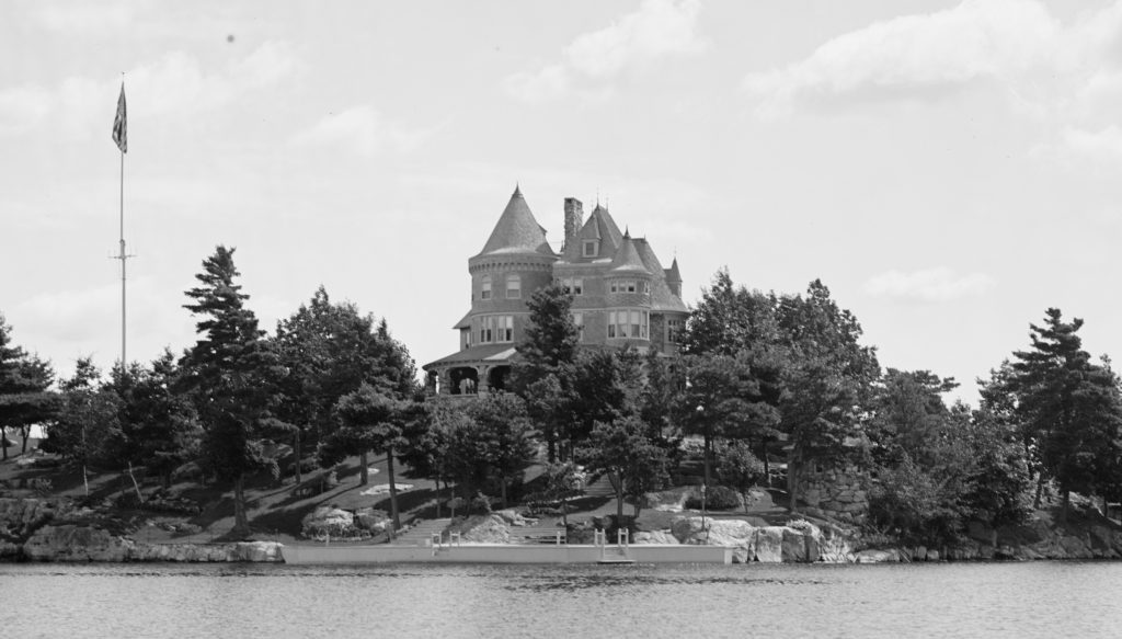 Neh-Mahbin - 1000 Islands 4 Keewaydin - 1000 Islands (1893 - 1966)
