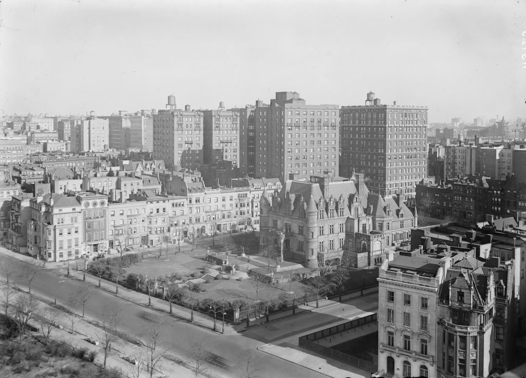 Schwab Mansion - Riverside Drive, 73rd and 74th Streets (1906 - 1948) 7 Schwab Mansion high-rise creeping