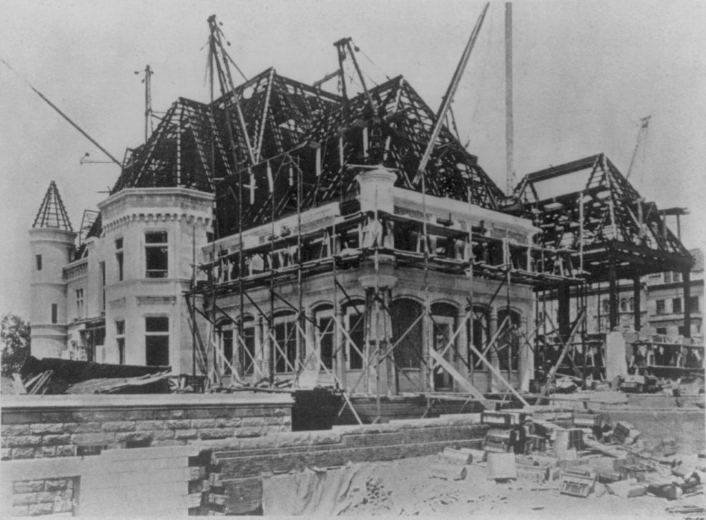 Schwab Mansion - Riverside Drive, 73rd and 74th Streets (1906 - 1948) 2 Constructing Schwab Mansion