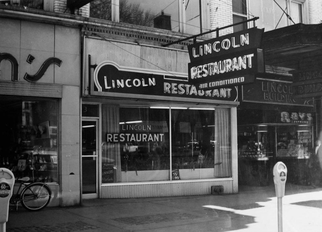 Lincoln Restaurant - Aldimar Restaurant - 93 Public Square (1957 - c.1985) 4 The Lincoln