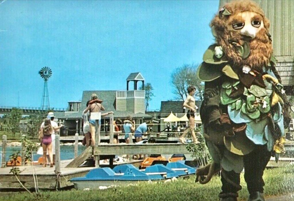 Remembering 1000 Islands WaterFun Village (1981-1989) 4 WaterFun Village "The Troll"