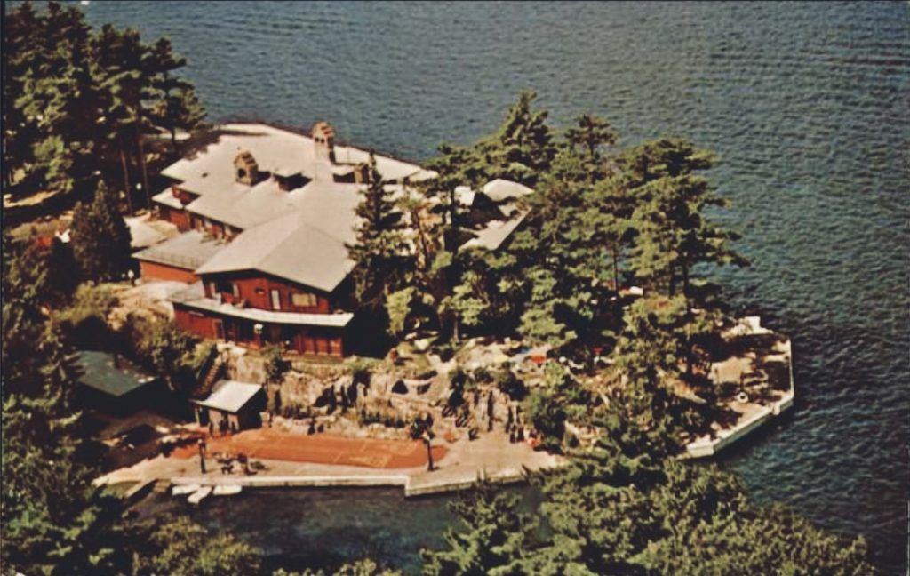 Pine Tree Point Club - 1000 Islands 7 Pine Tree Point Club 2