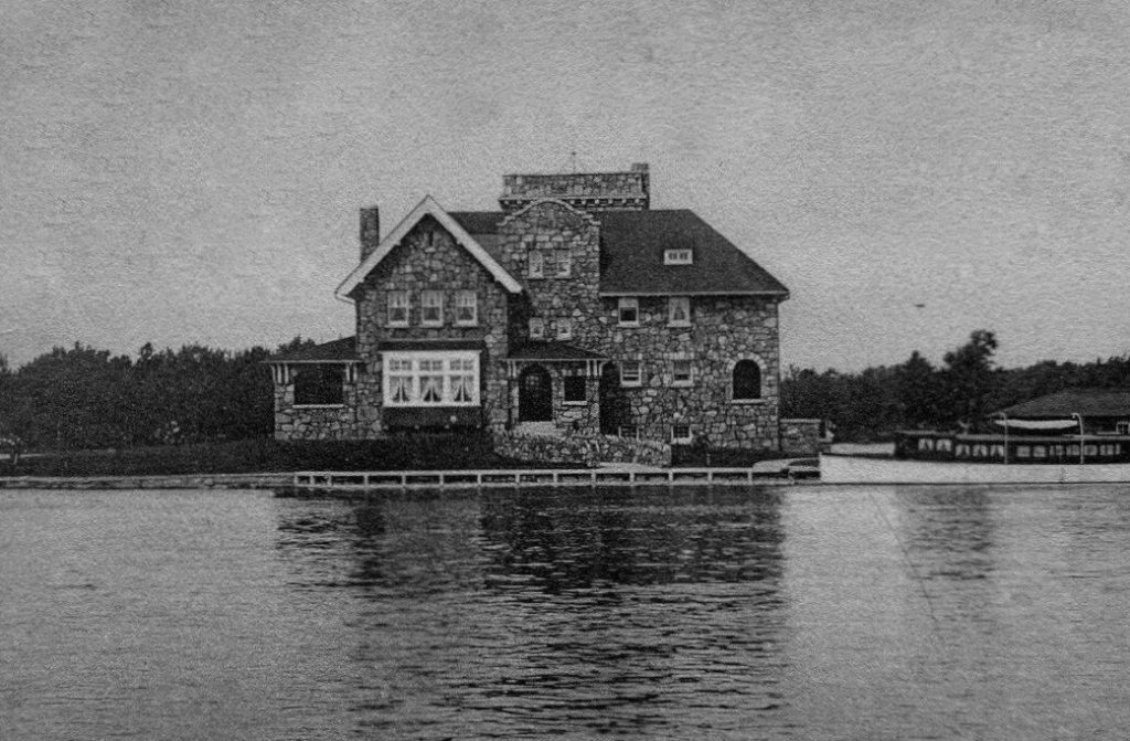 Rose Island - Idle Isle - 1000 Islands 3 Rosette Island