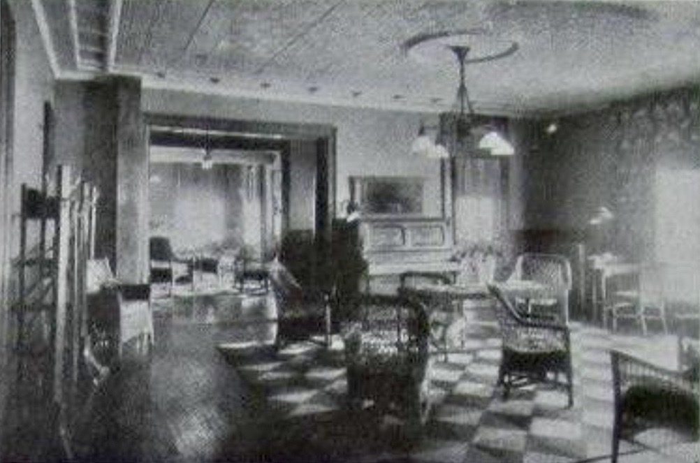 Marsden House - Thousand Islands Hotel - 1000 Islands 3 Interior of the Marsden House