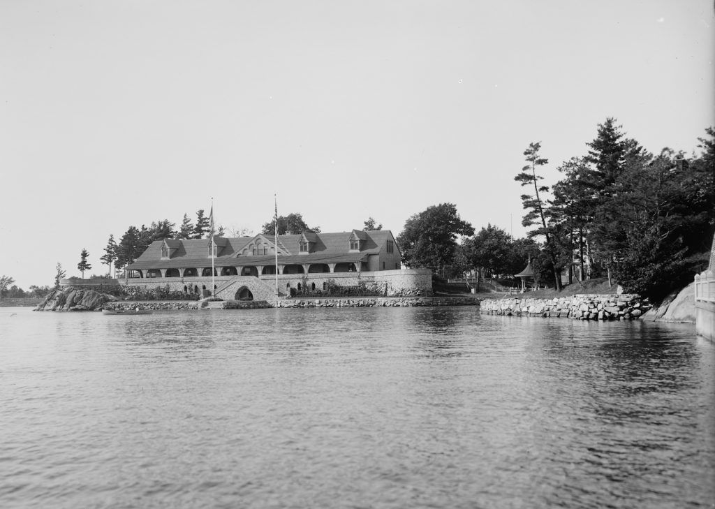 Thousand Island Yacht Club - Welcome Island - 1000 Islands 1 Thousand Island Club House