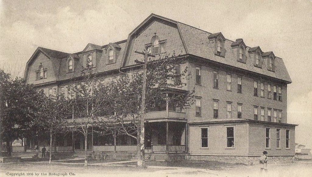Hotel Carleton - Cape Vincent - 1000 Islands 7 Hotel Carleton 1