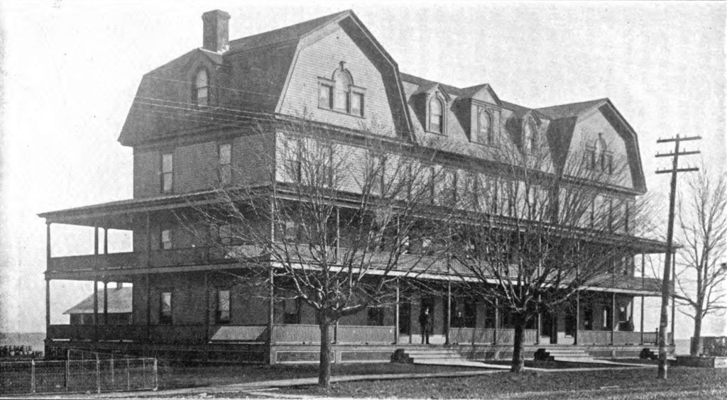 Hotel Carleton - Cape Vincent - 1000 Islands 6 Hotel Carleton - Cape Vincent - 1000 Islands